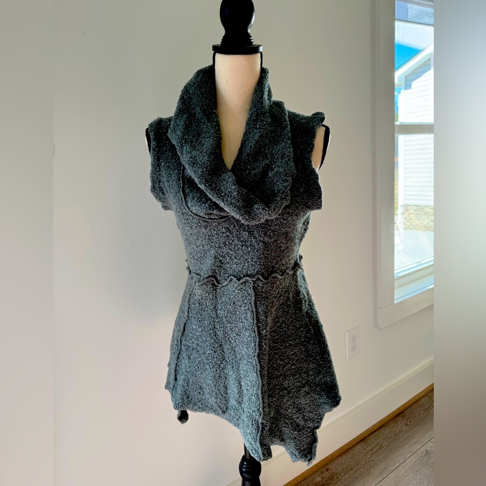 Cowl neck sleeveless sweater shirt